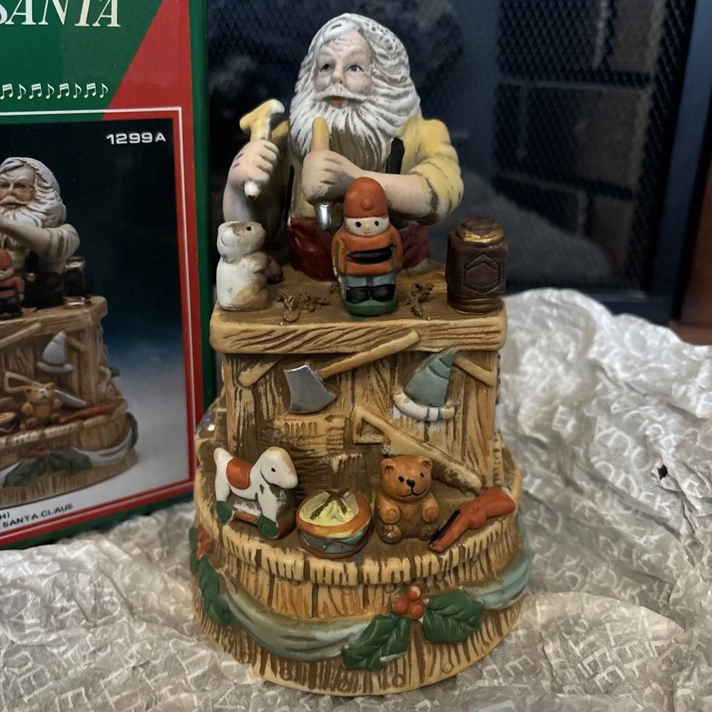 1986 Vintage The Christmas Collection Santa's Workshop 